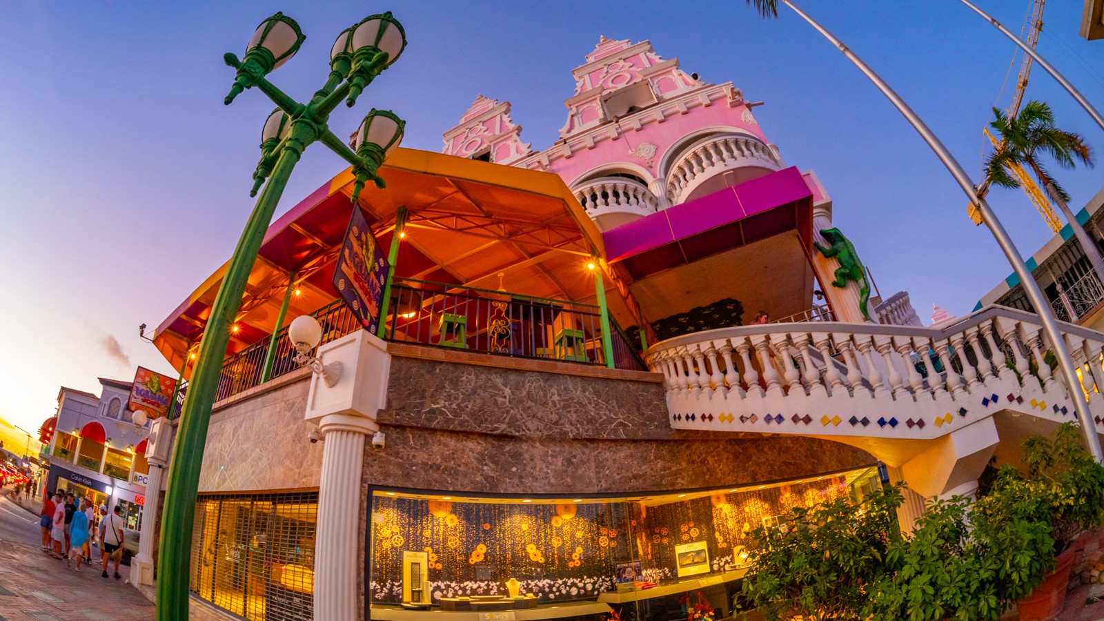 Iguana Joe’s Caribbean Bar & Grill - Image 5