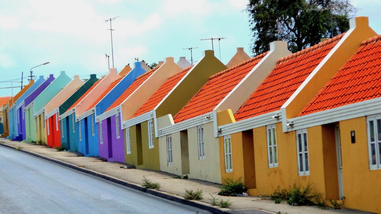 Colorful Houses Pietermaai - Image 1
