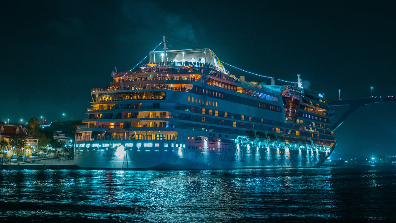 Cruise Ships - Image 1