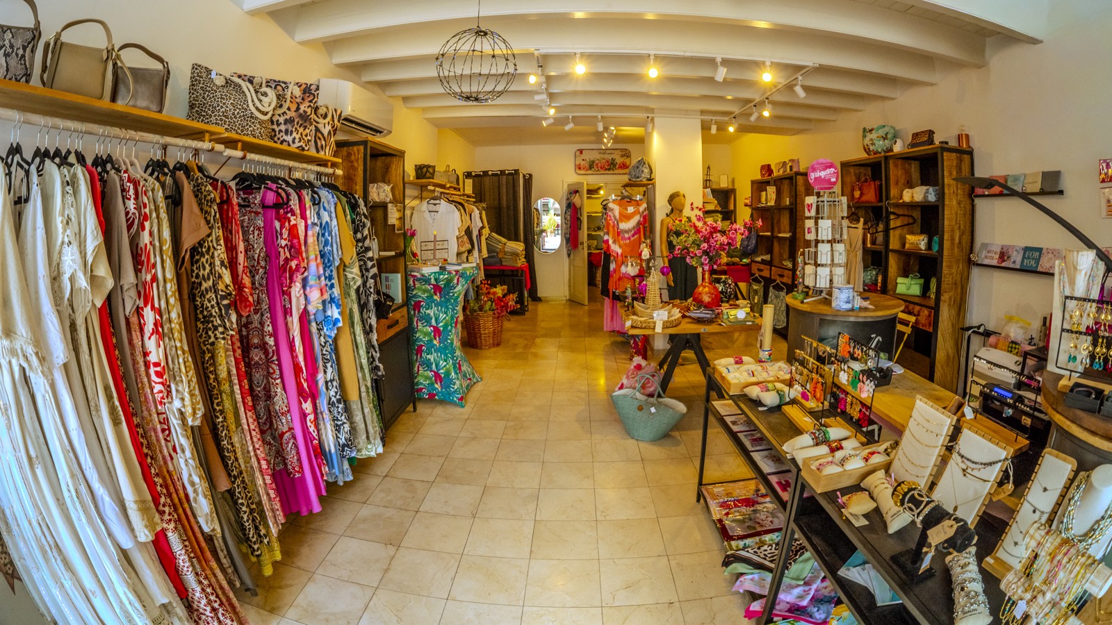 Jade's Fashion & More - Image 5