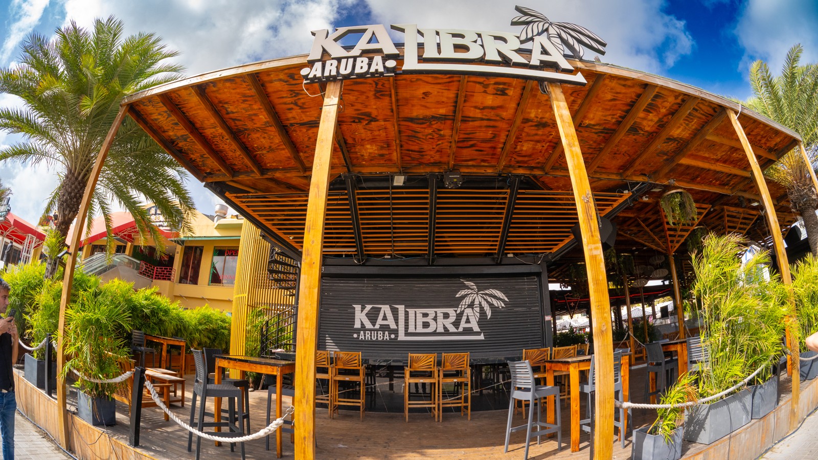 Kalibra Bar Aruba - Image 2