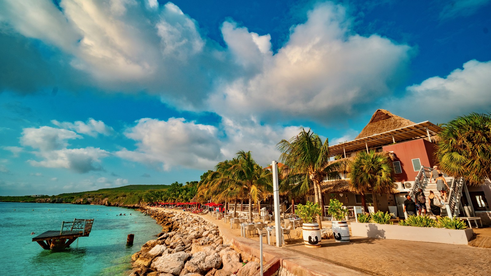 Karakter Beach - Image 1