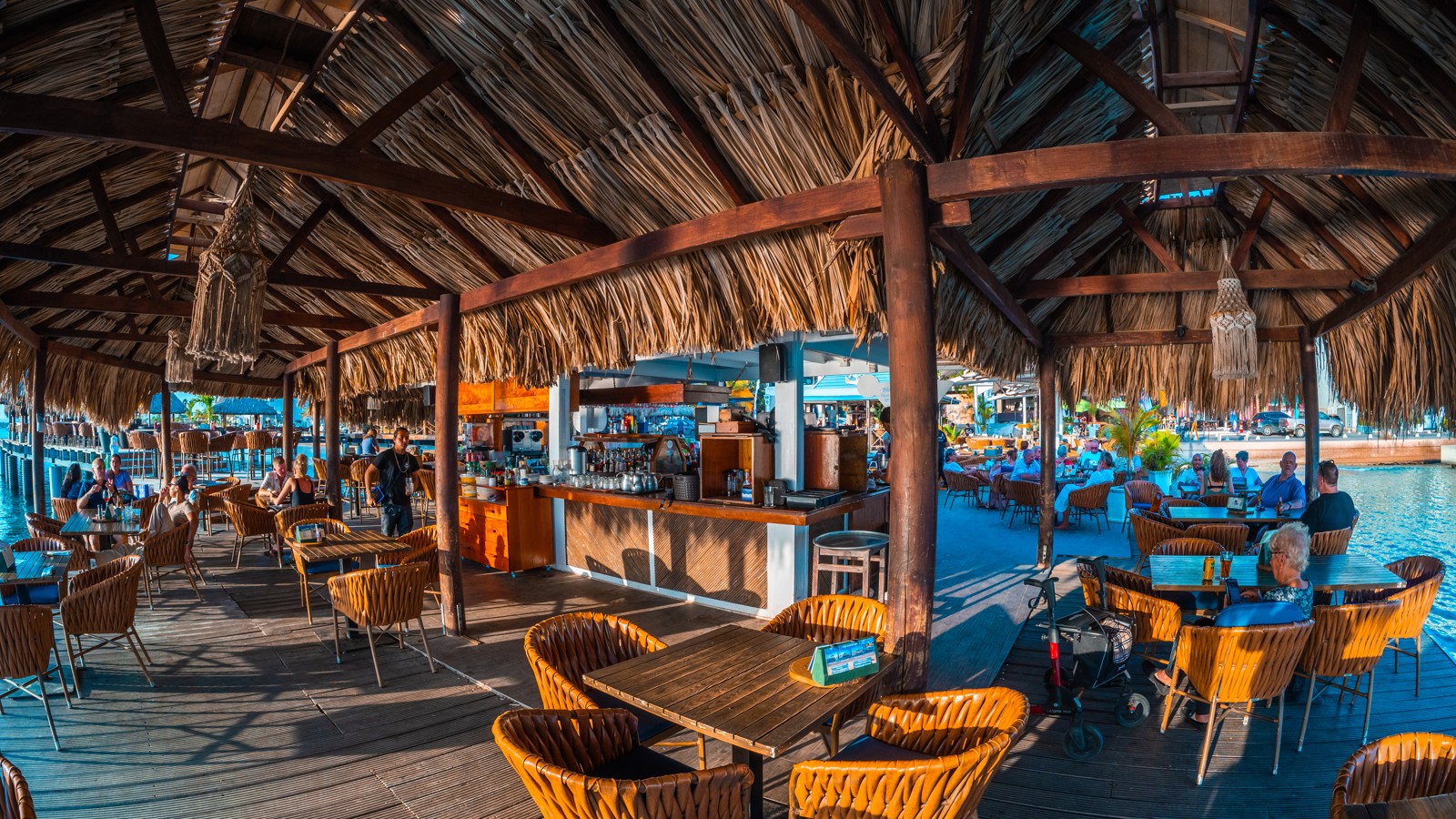 Karel's Beach Bar - Image 5