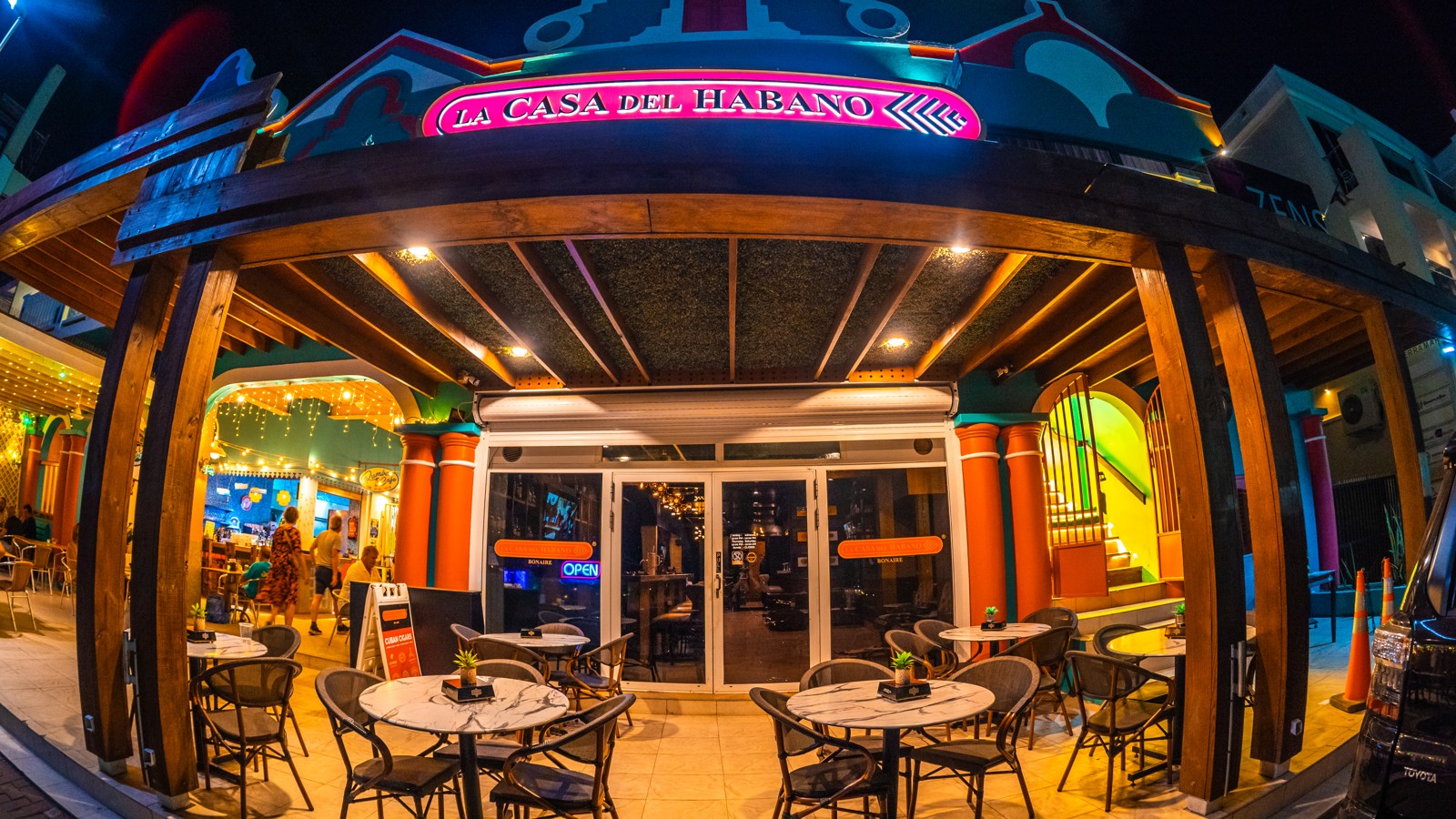 La Casa del Habano Bonaire - Image 1