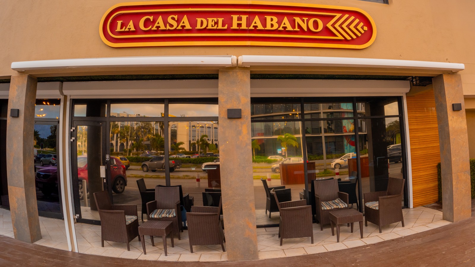 La Casa del Habano - Image 1