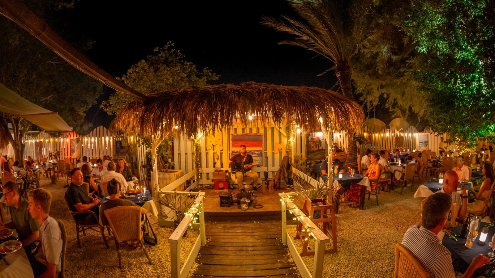 Madame Janette - Image 5