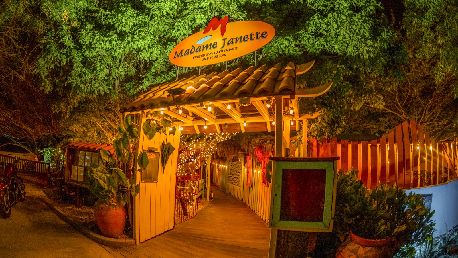 Madame Janette - Image 1