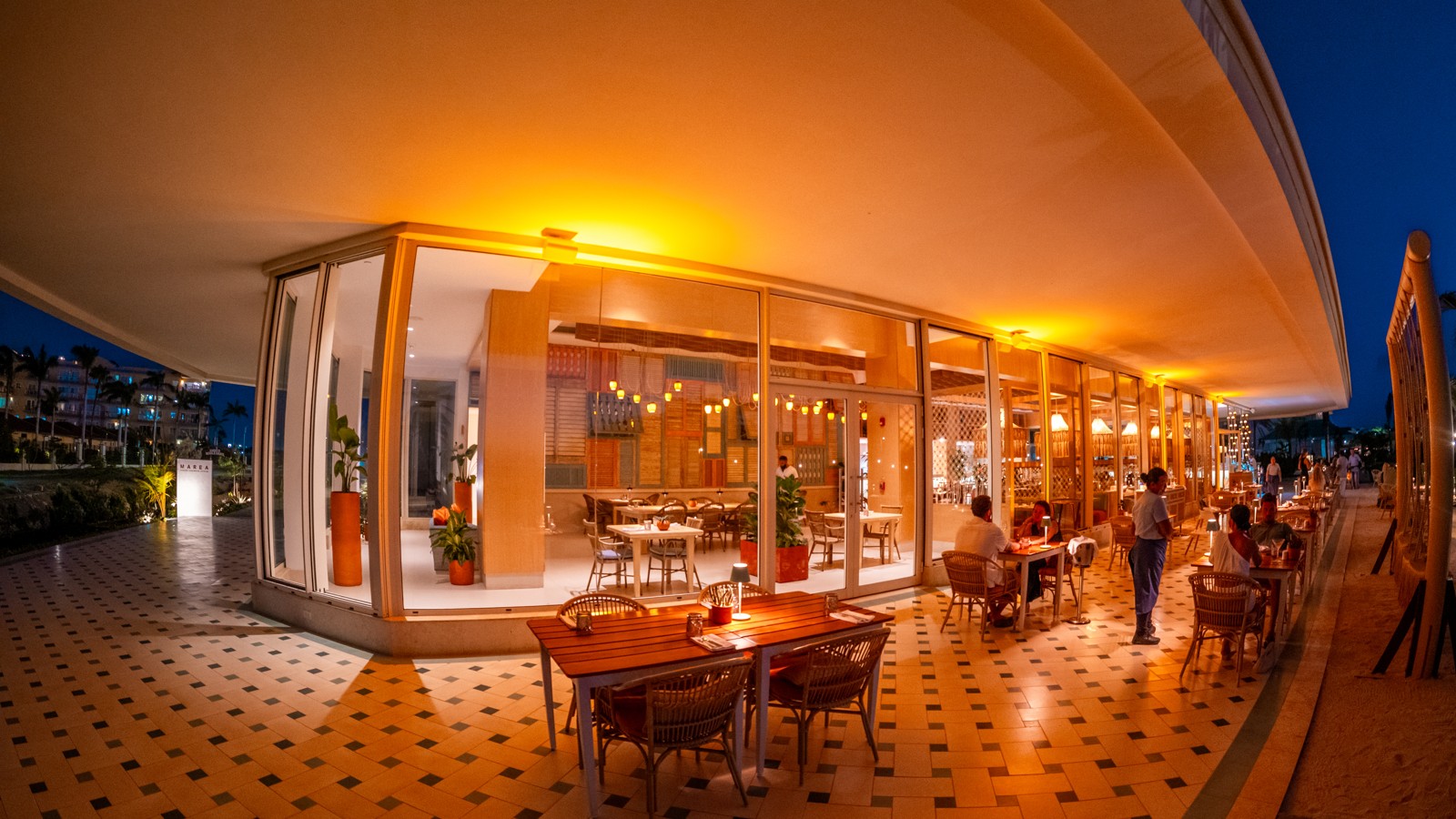 Marea Restaurant - Image 2