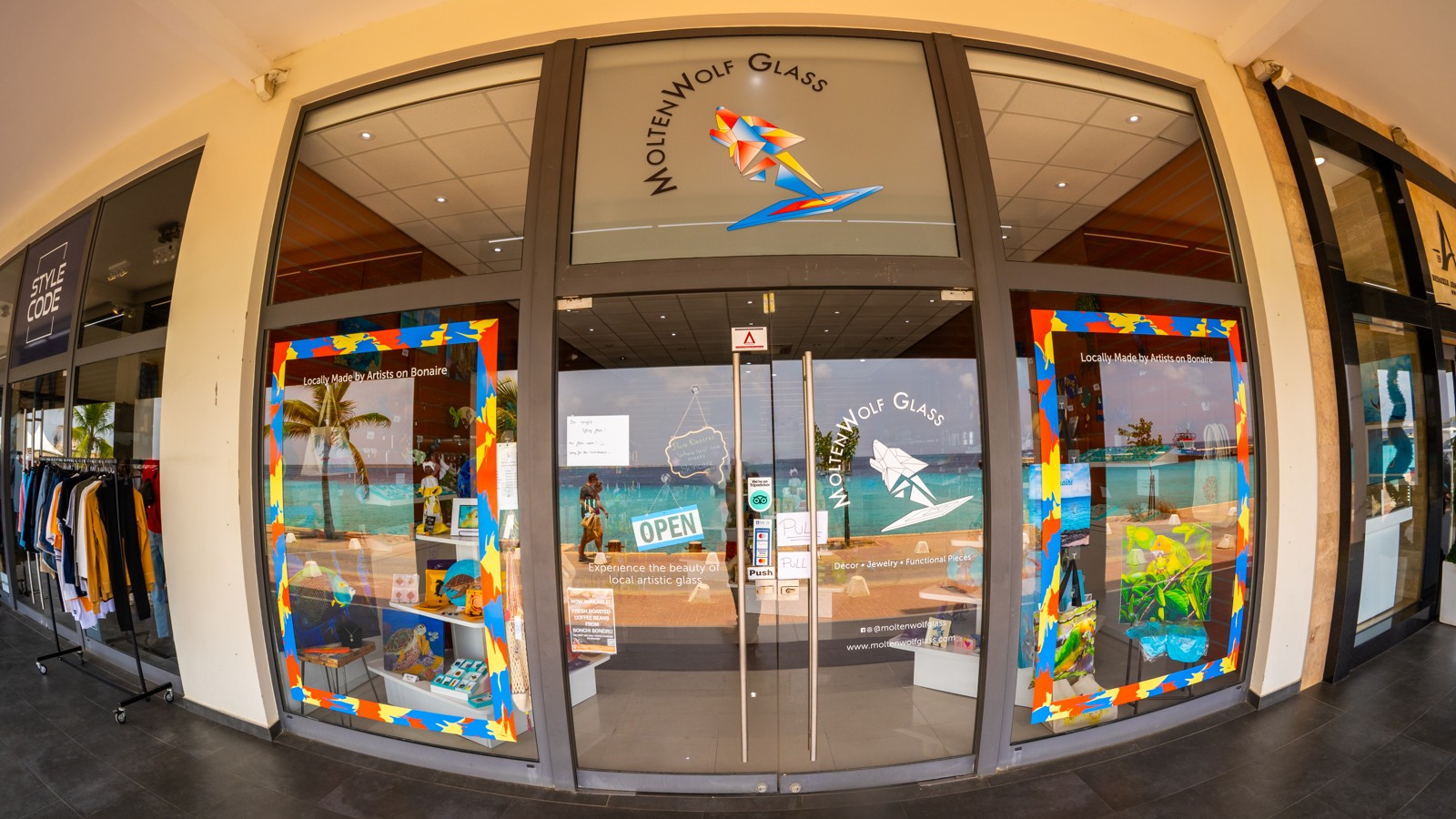 MoltenWolf Glass - Image 2