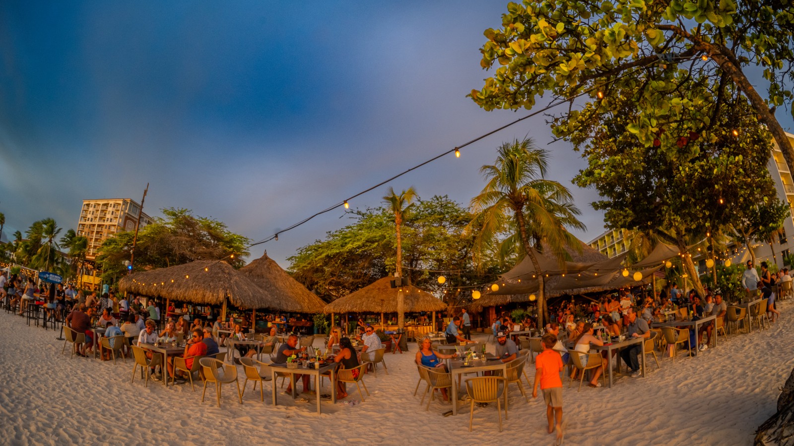 MooMba Beach Bar & Restaurant - Image 1