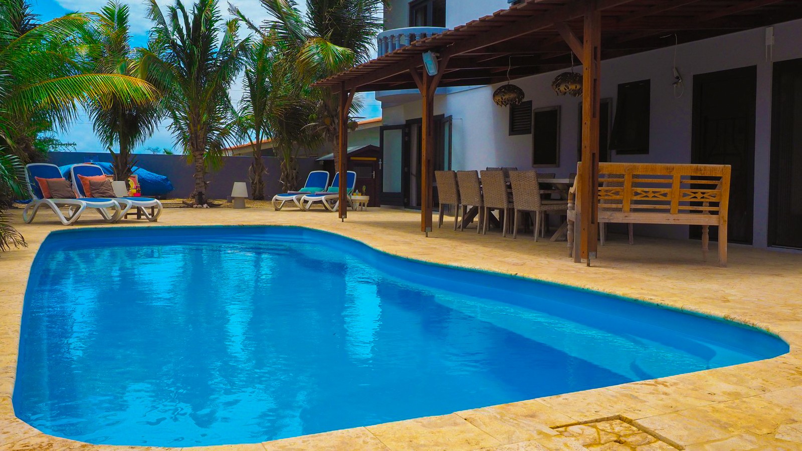 Oasis Guesthouse - Image 2