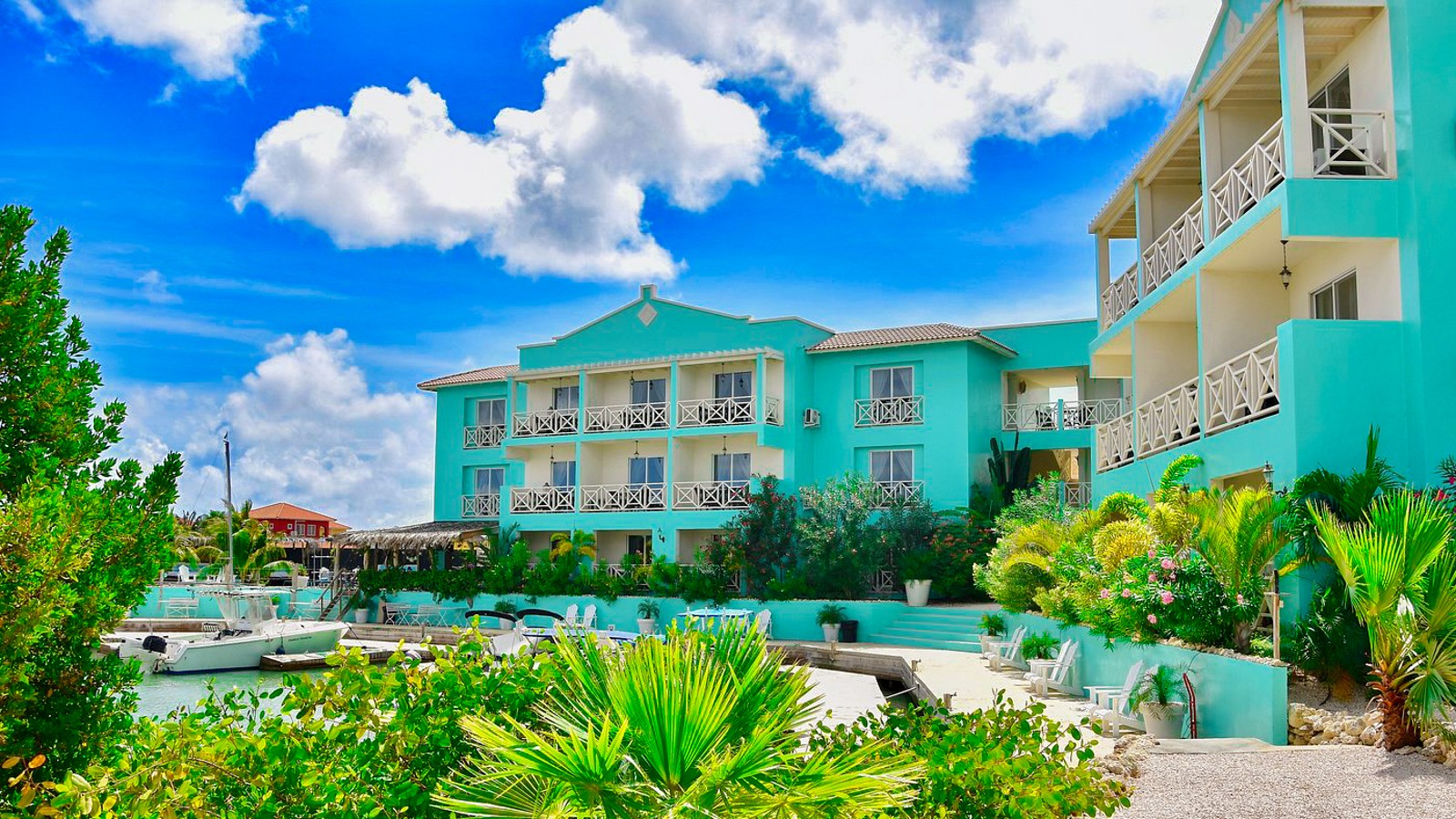 Ocean Breeze Boutique Hotel & Marina - Image 1