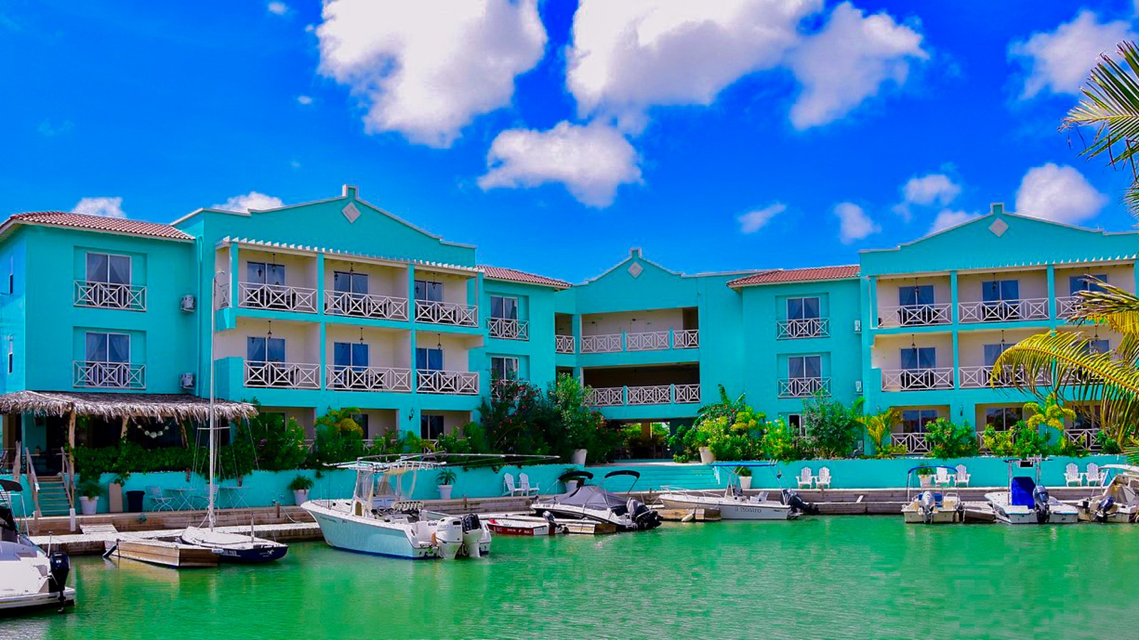 Ocean Breeze Boutique Hotel & Marina - Image 2