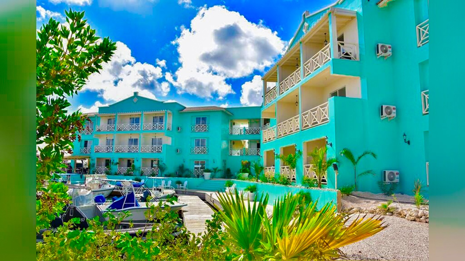 Ocean Breeze Boutique Hotel & Marina - Image 3