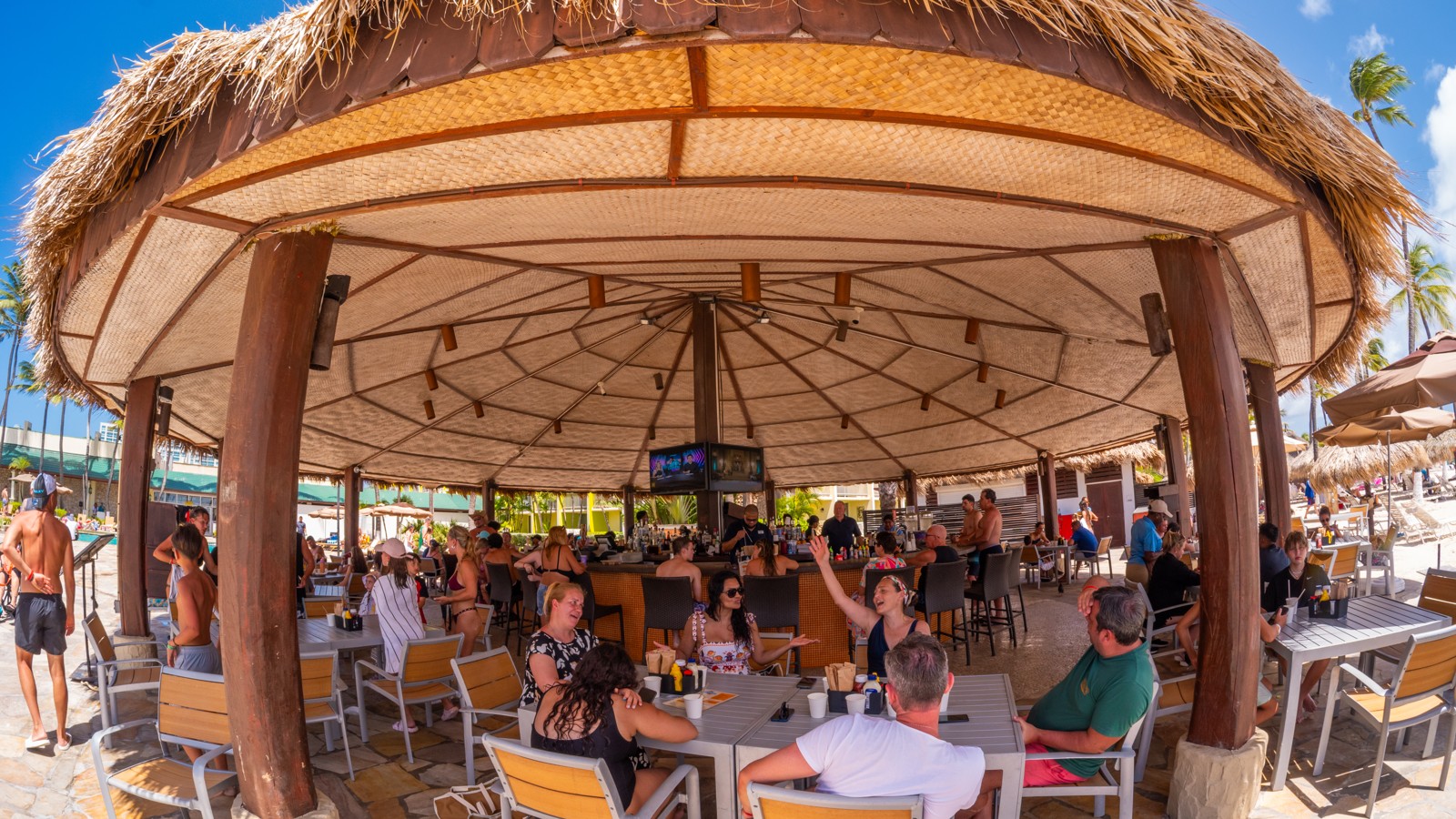 Oceanside Bar & Grill - Image 2