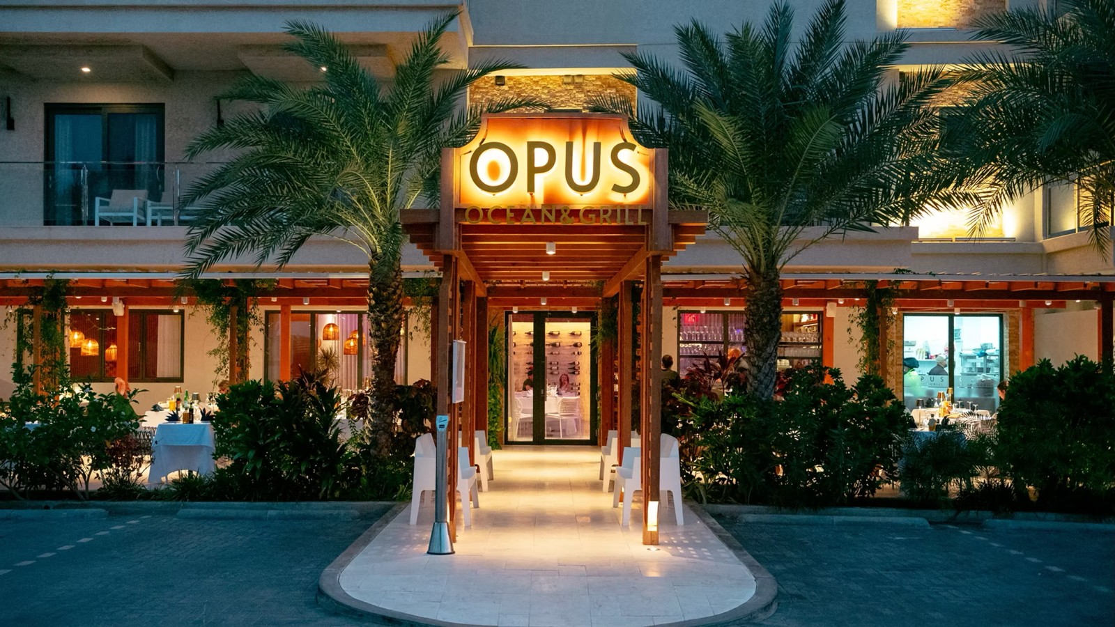 Opus Ocean & Grill - Image 1