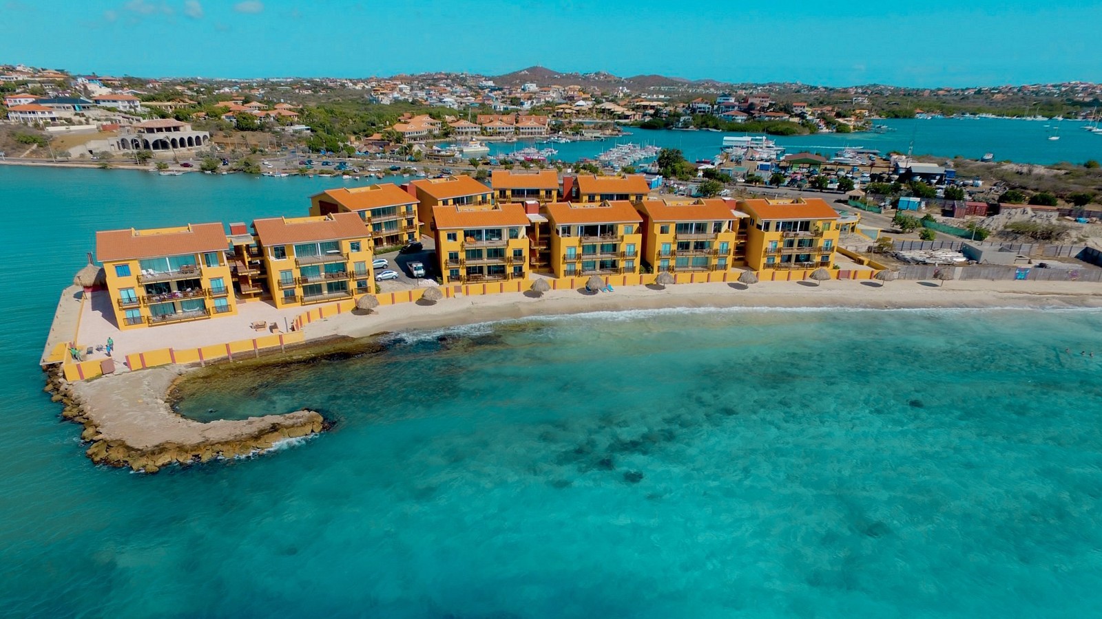 Palapa Beach Resort & Marina - Image 1