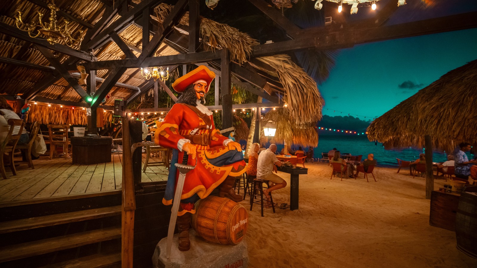 Pirate Bay Beach Club & Restaurant - Image 3