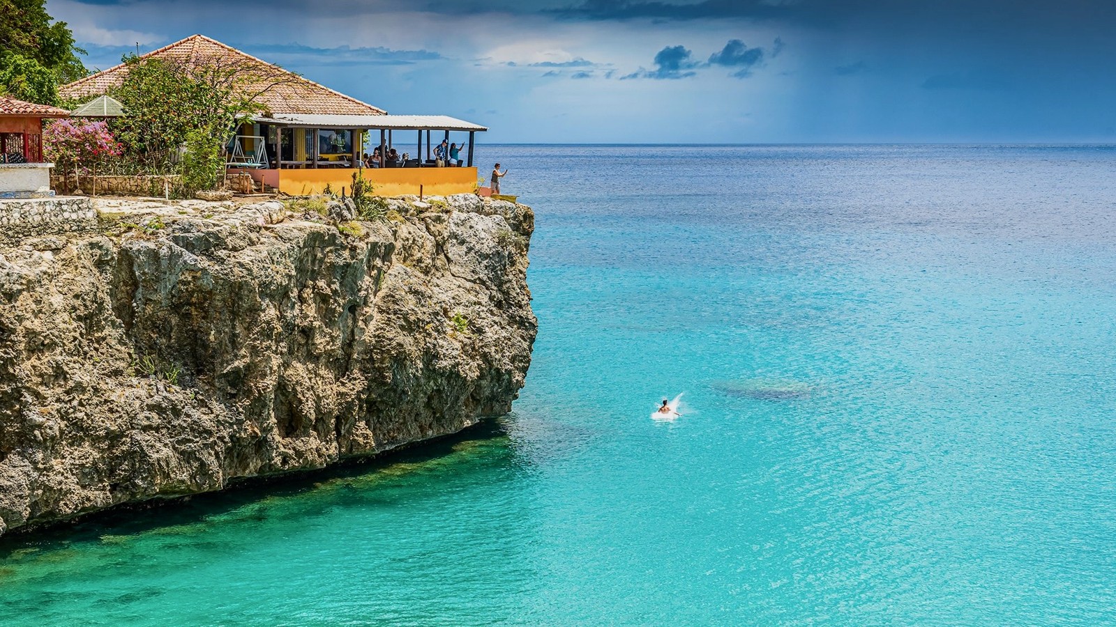 Playa Forti Beach - Image 1