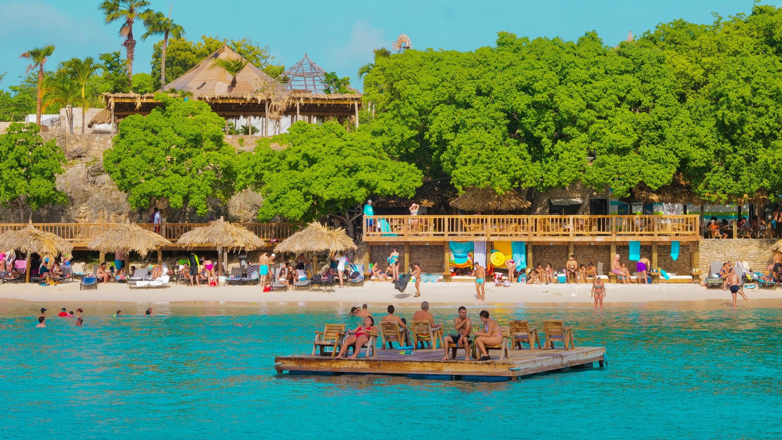 Playa Beach Club Curacao - Image 2