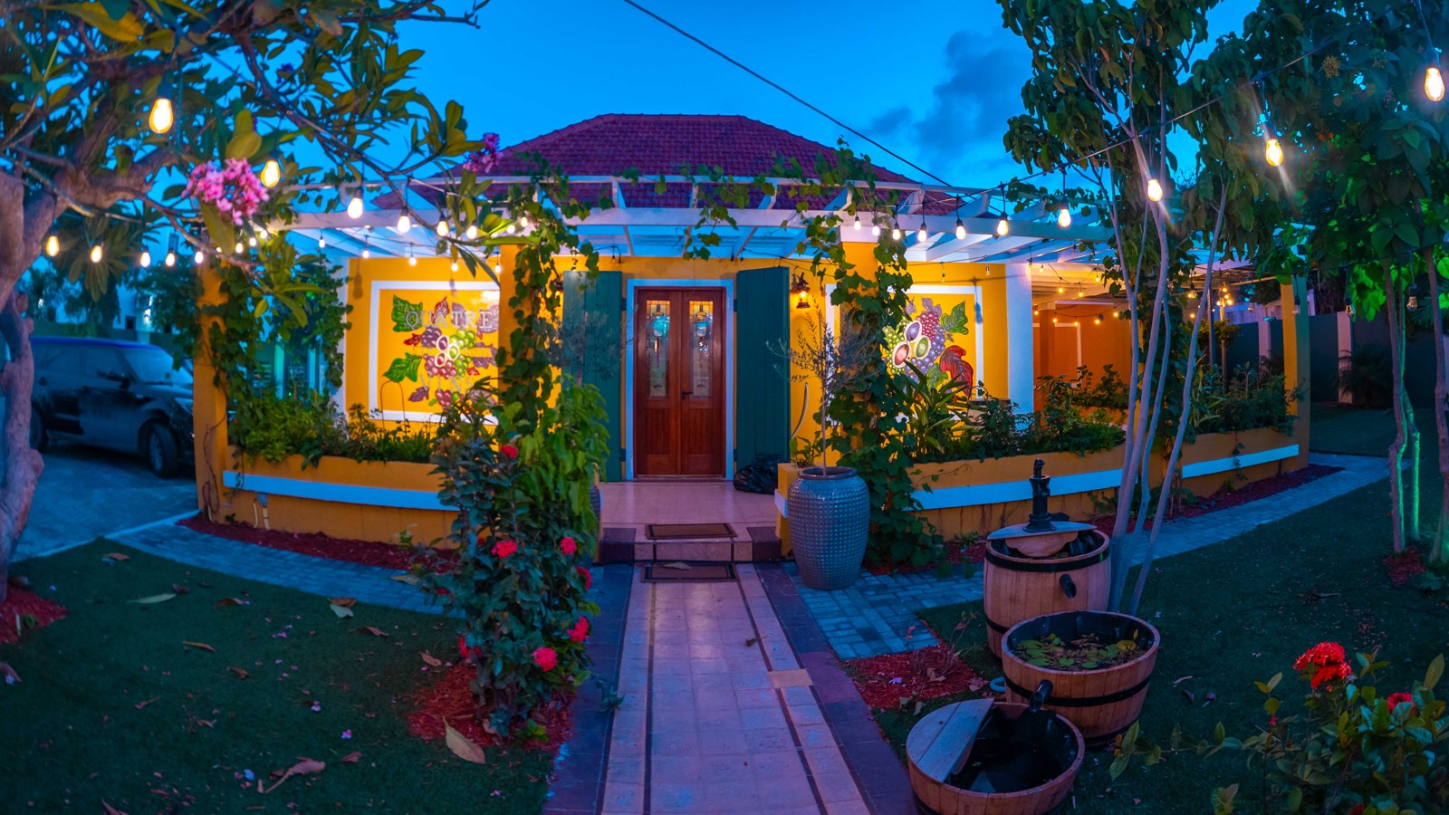 Quatre Vins - Image 1