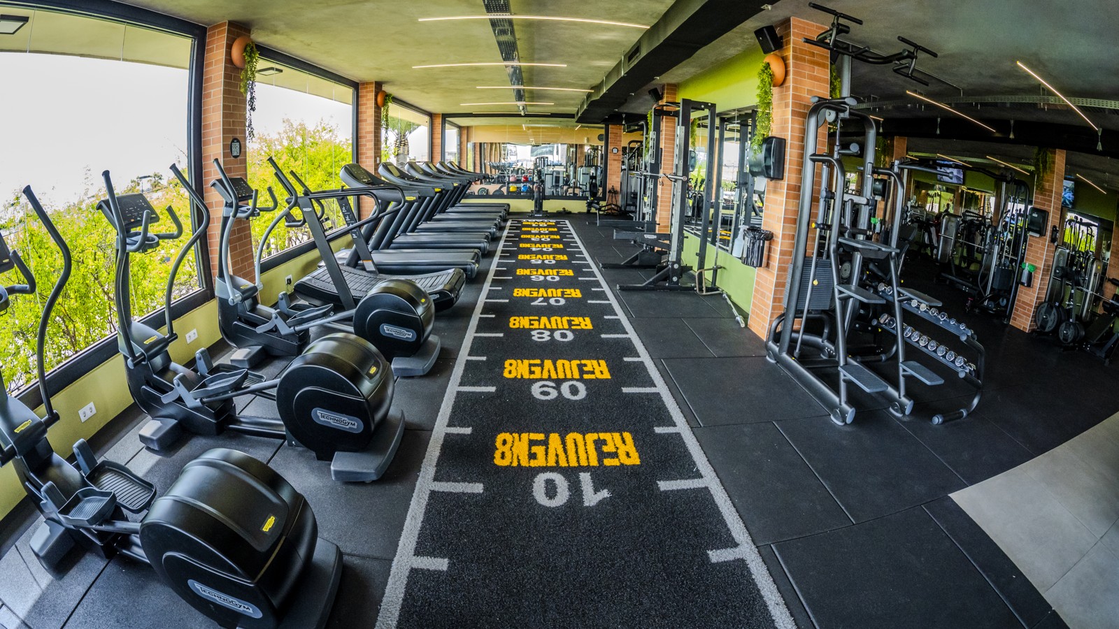 Rejuven8 Health Club - Image 2