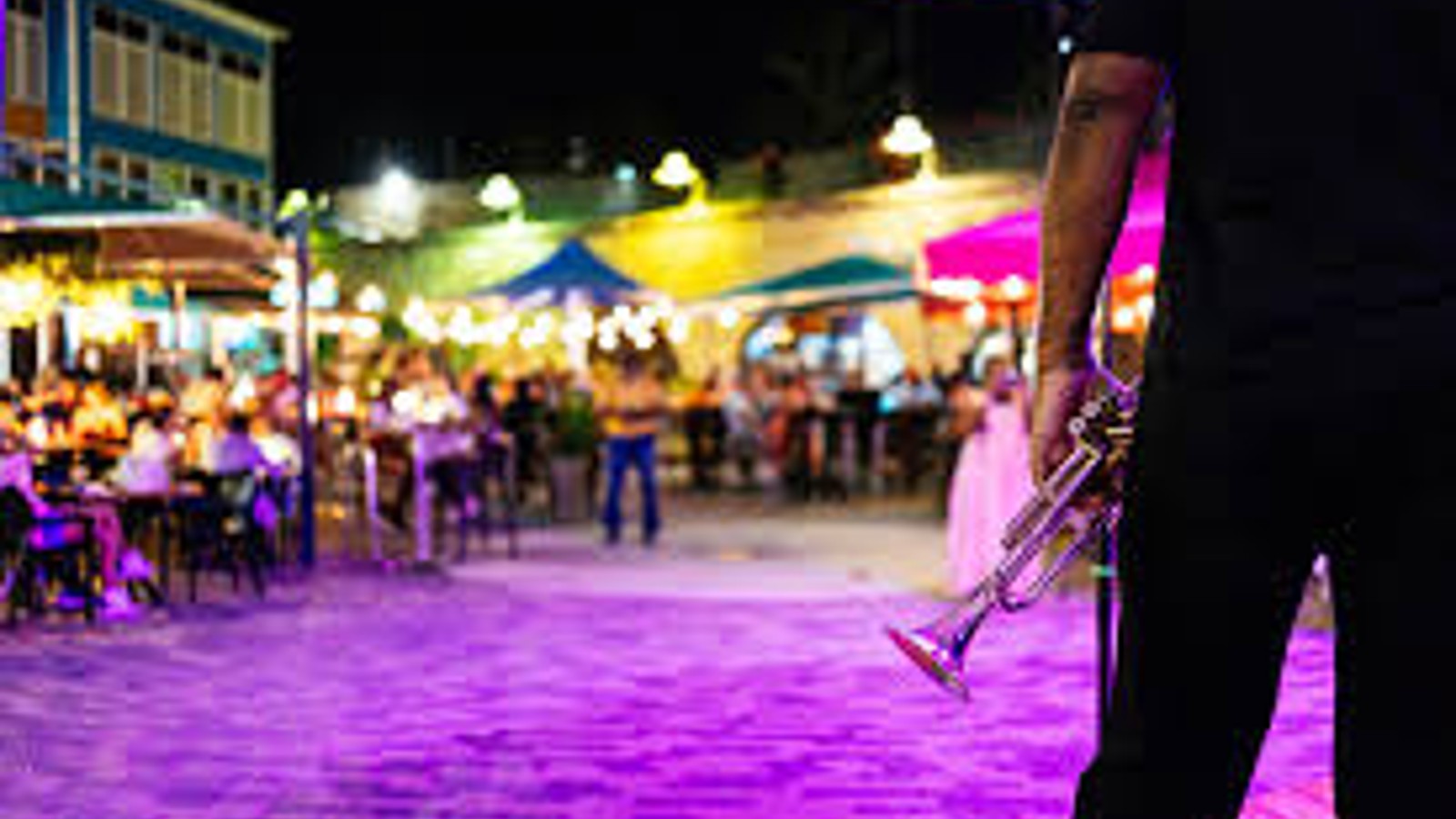 LIVE Performance at Rif Fort Renaissance Mall - Image 1