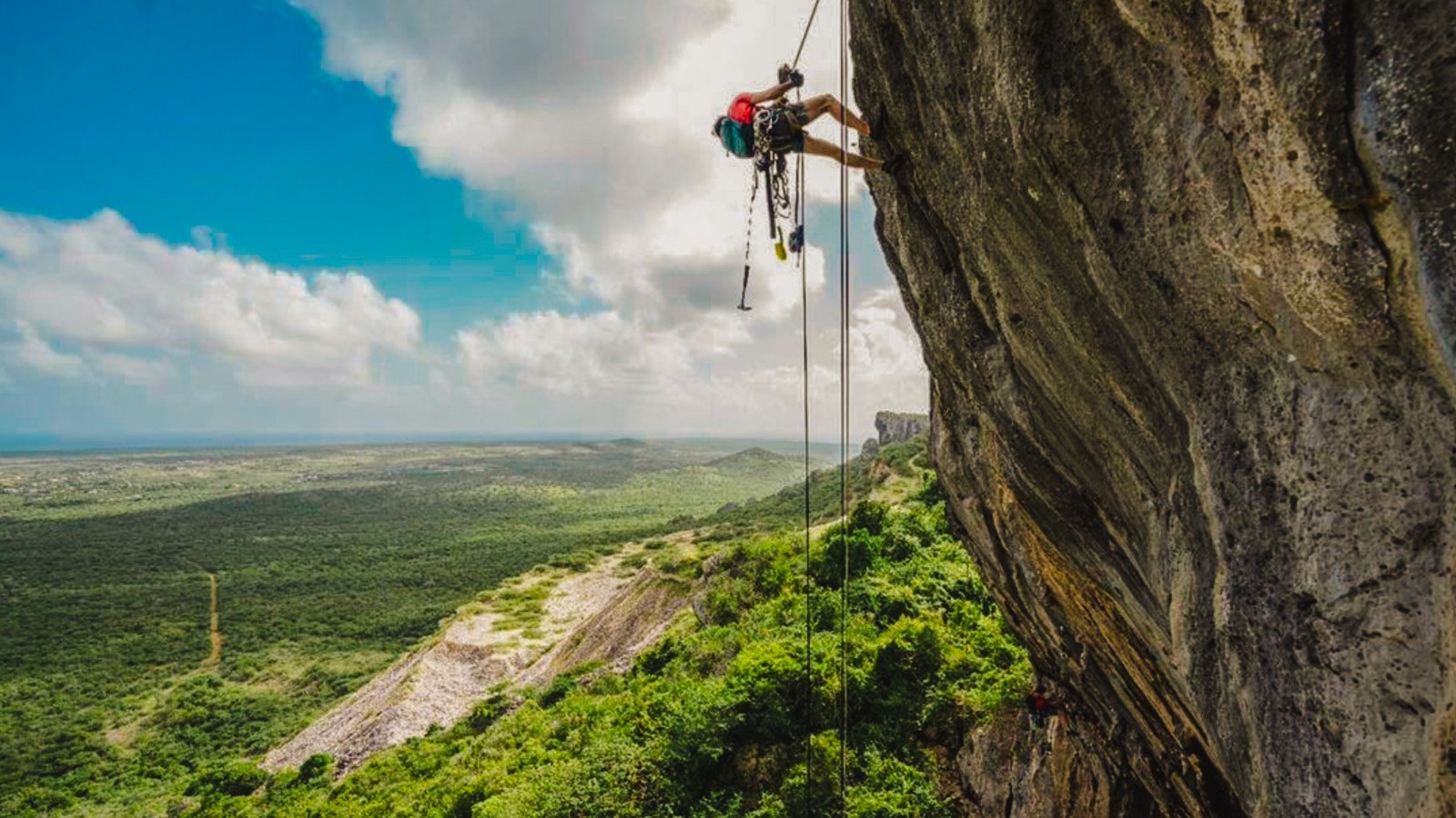 Rock Climbing the Tafelberg - Image 1