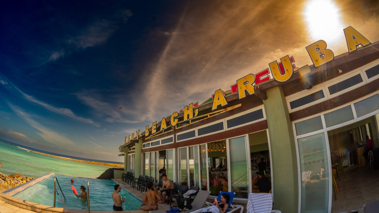 Rum Reef Bar & Grill - Image 1