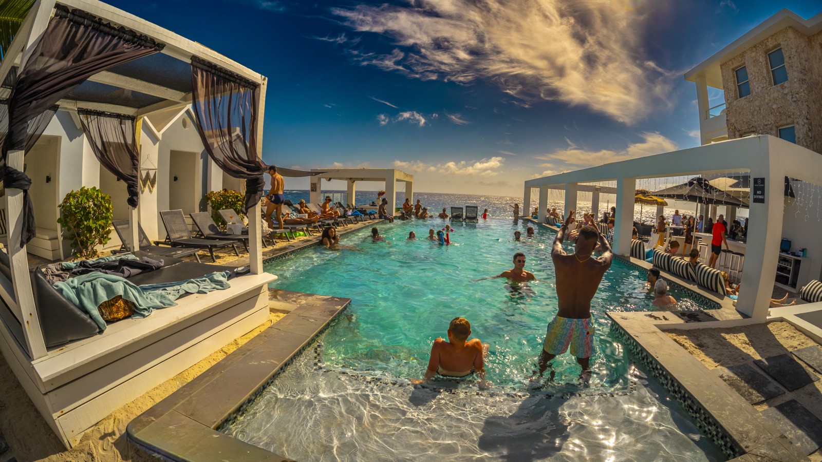 Saint Tropez Ocean Club - Image 3