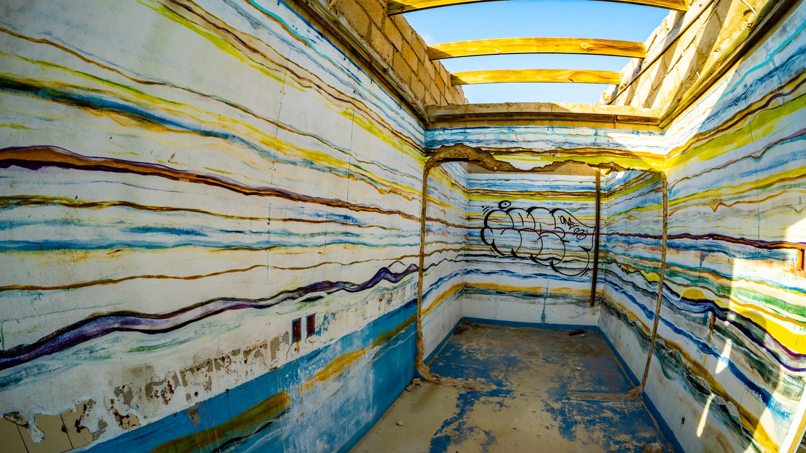 Street Art 35 - Image 1