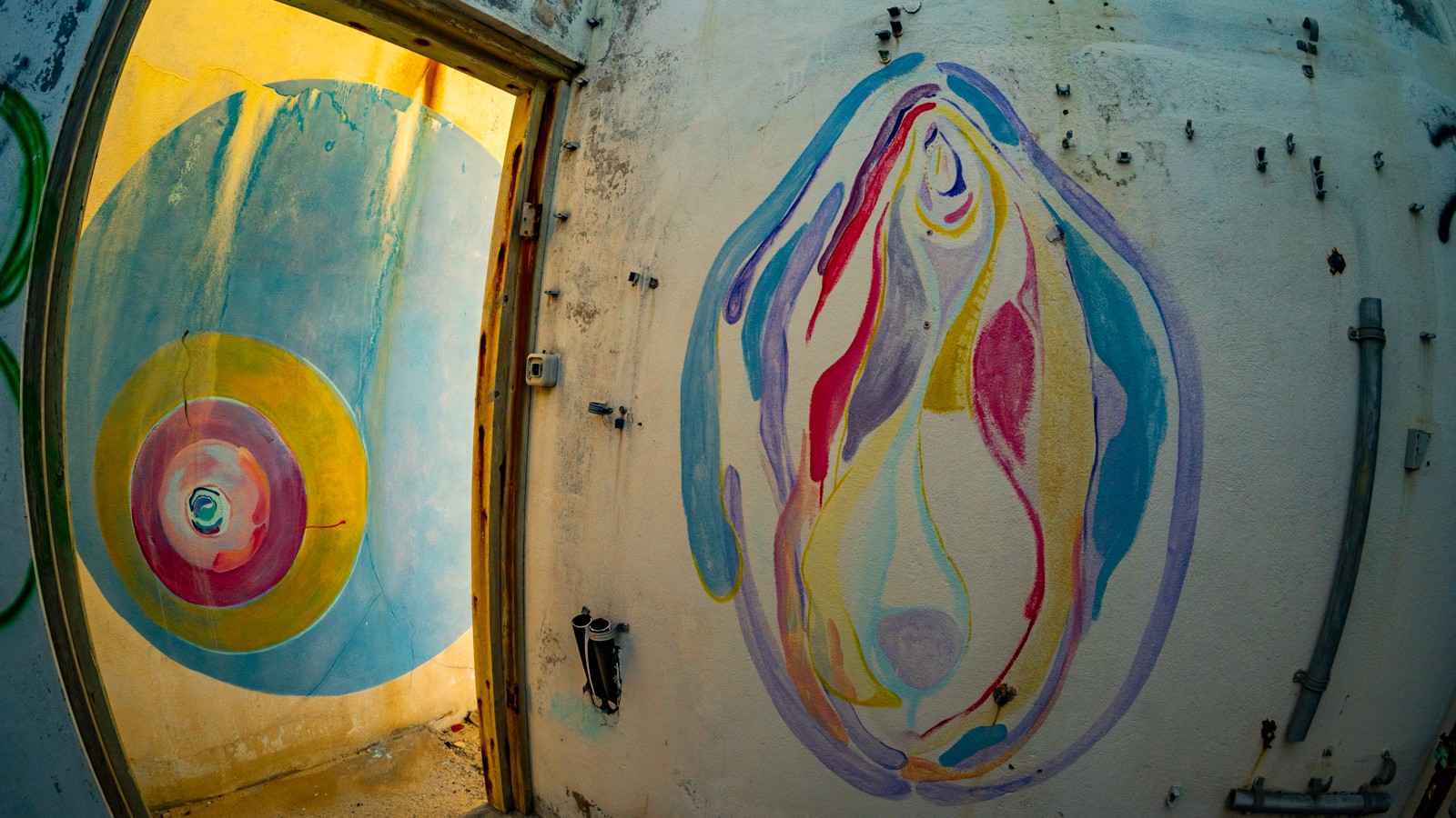 Street Art 52 - Image 1