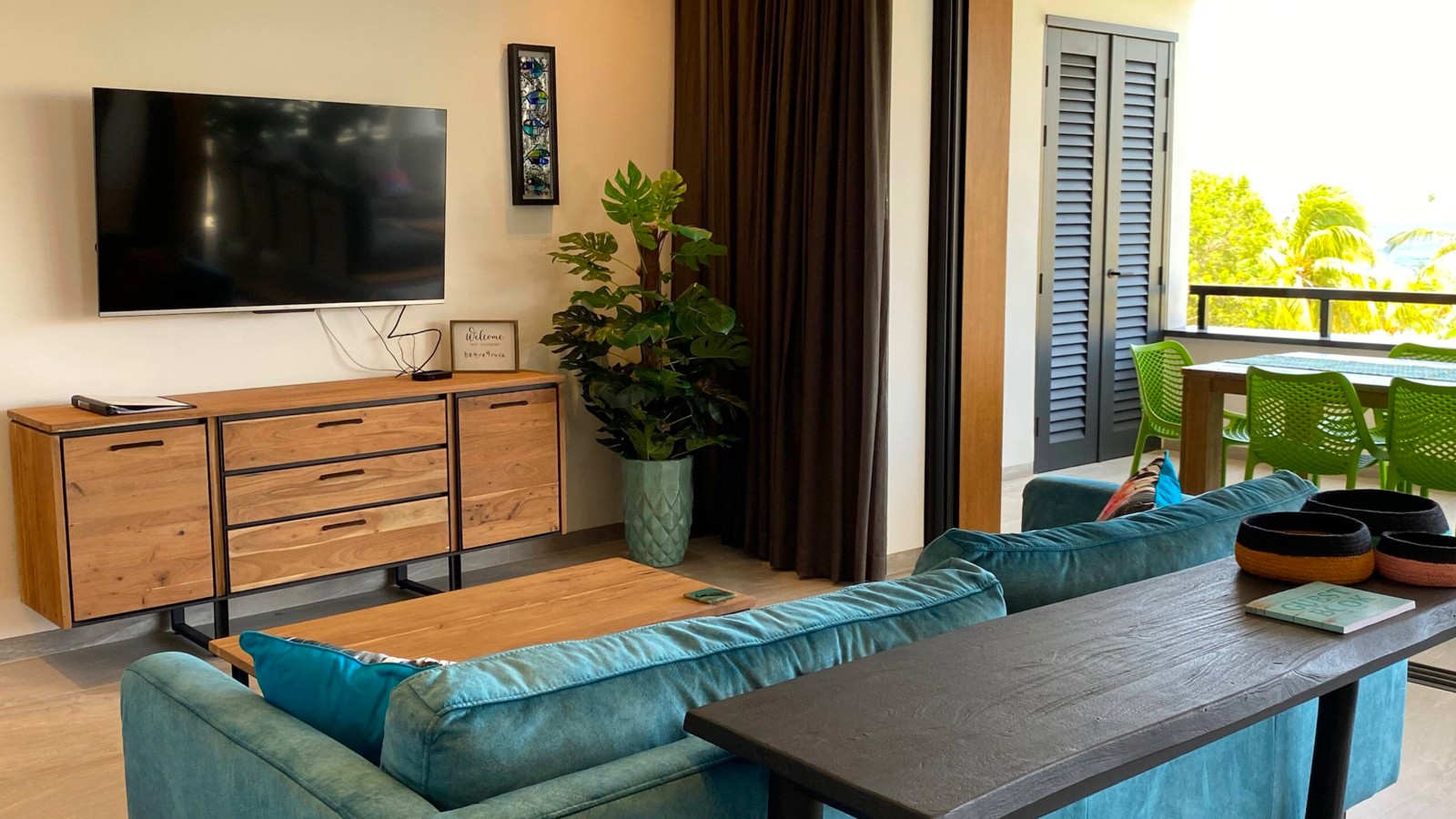 The Shore Blue Bay - Ocean Front Apt - Image 4