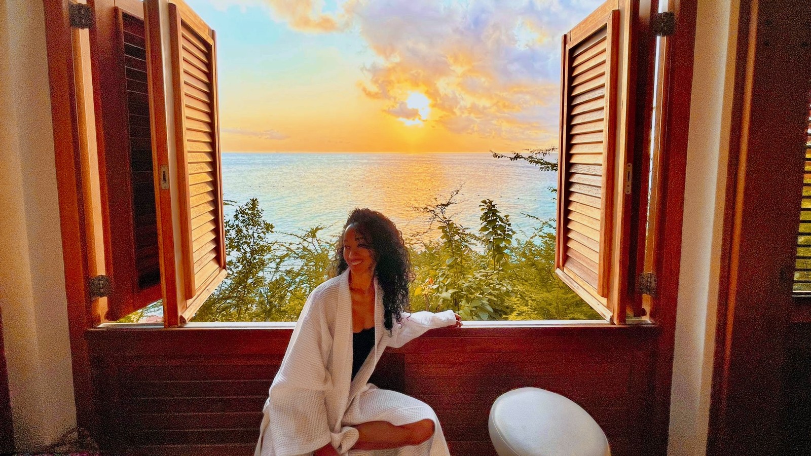 8 The Experience - Image 1