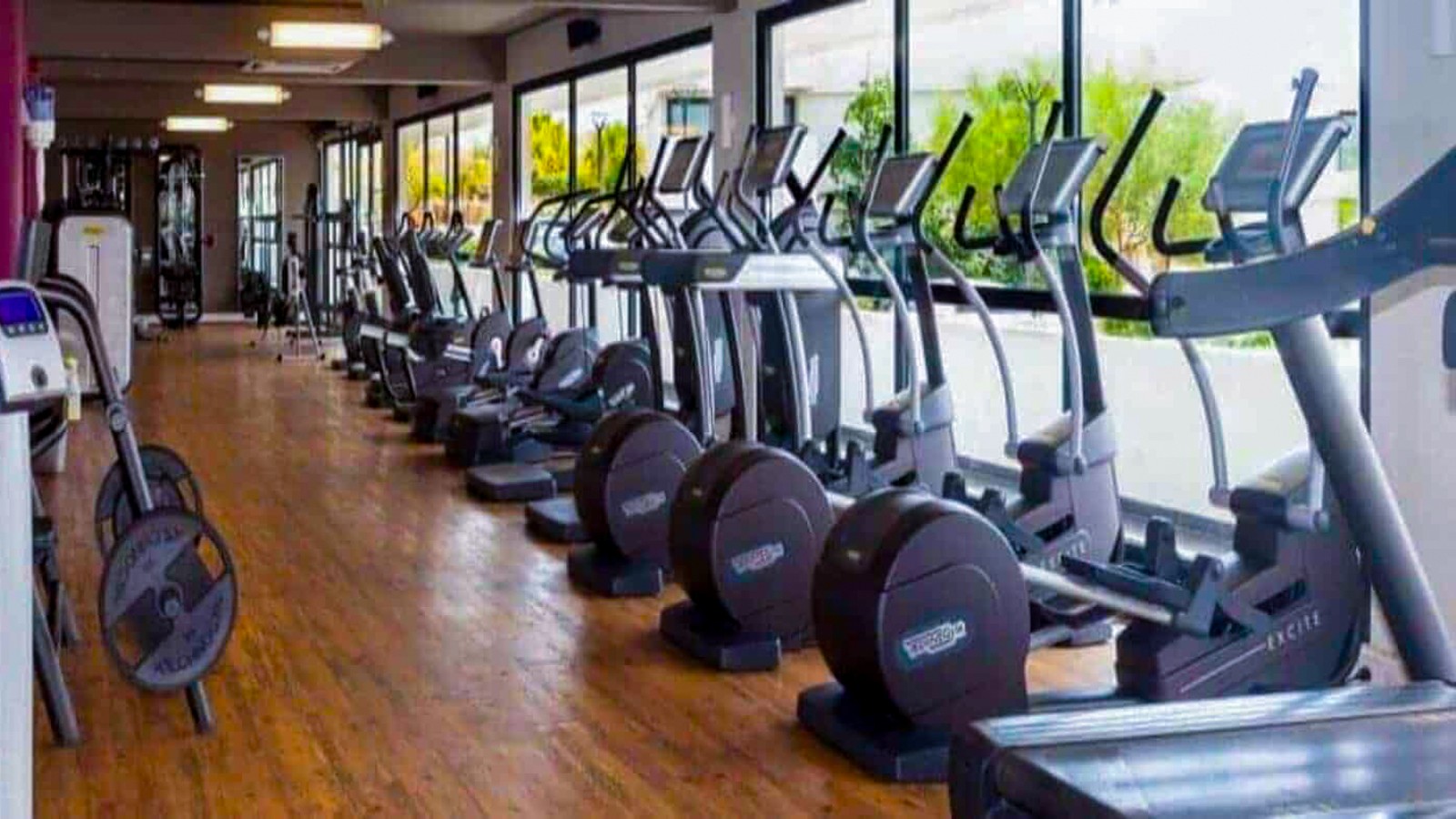 The Challenge Sports & Health Club - Image 1