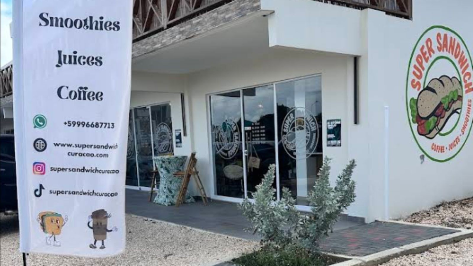 Super Sandwich Curacao - Image 1