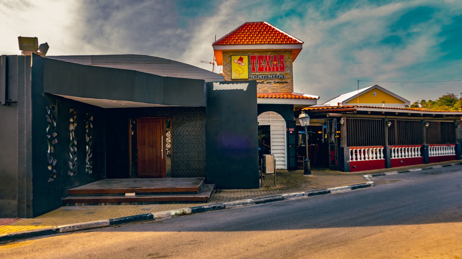 Texas Alaparia Restaurant - Image 1