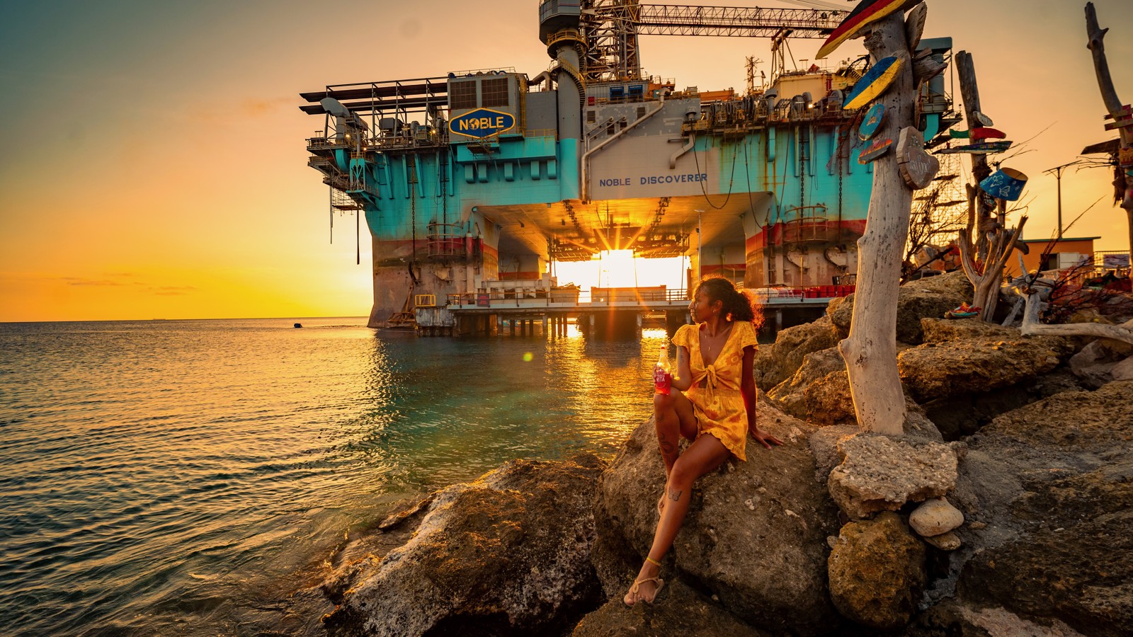 Tugboat Beach Bar - Image 4