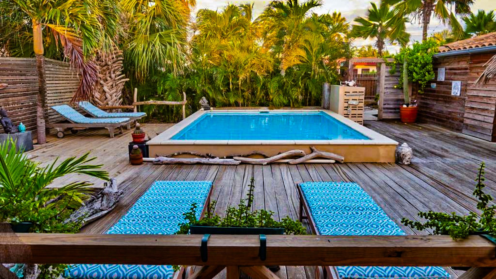 Villa Carina Apartments - Image 2