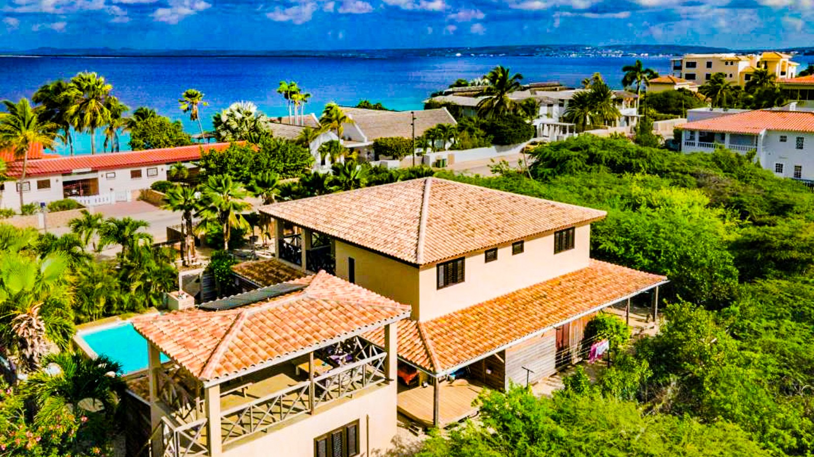 Villa Carina Apartments - Image 3