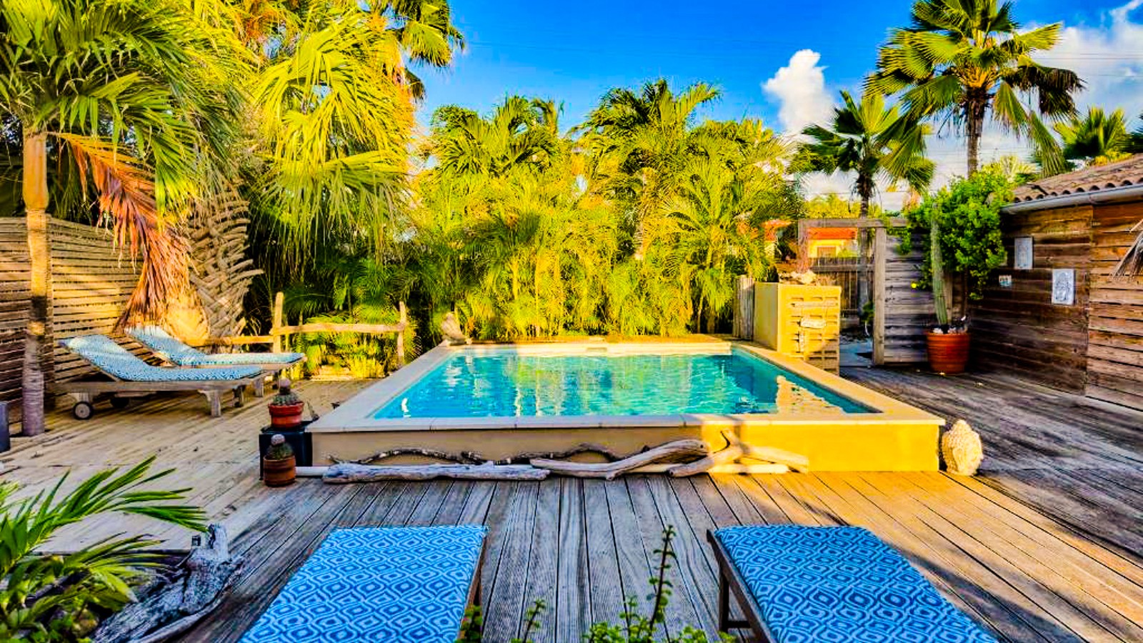 Villa Carina Apartments - Image 5