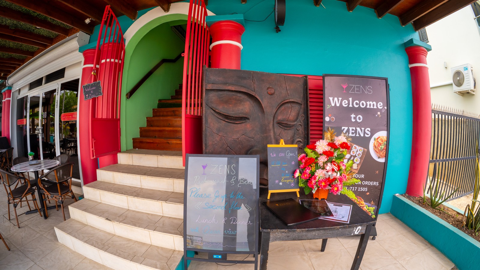 Zen's Bar & Cafe - Image 1