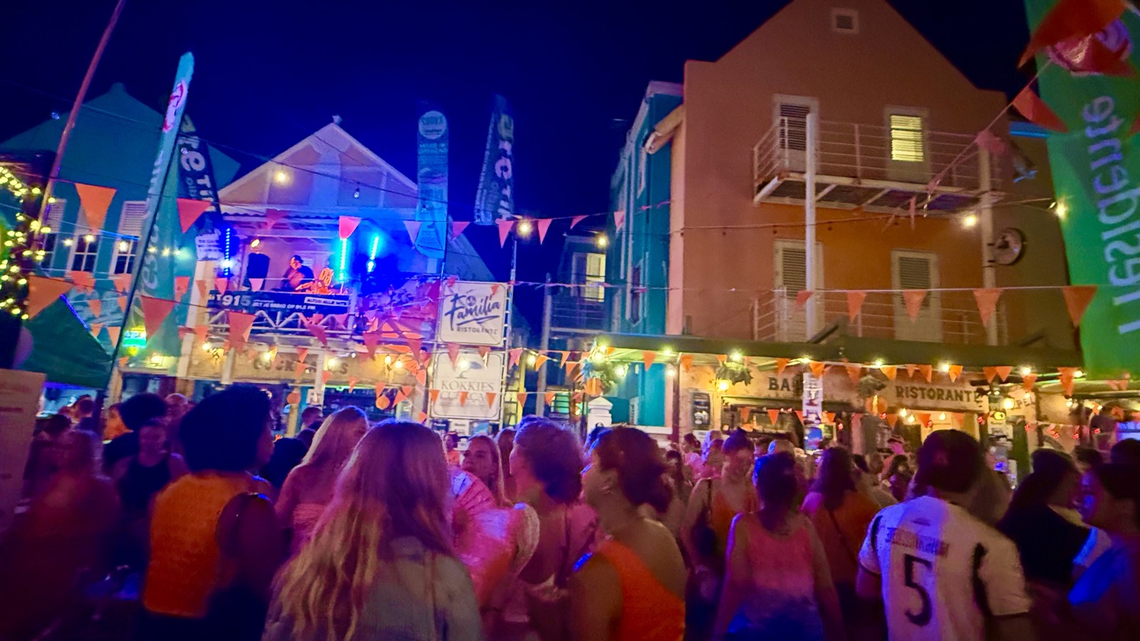 Mia Familia - Happening Now - Image 1