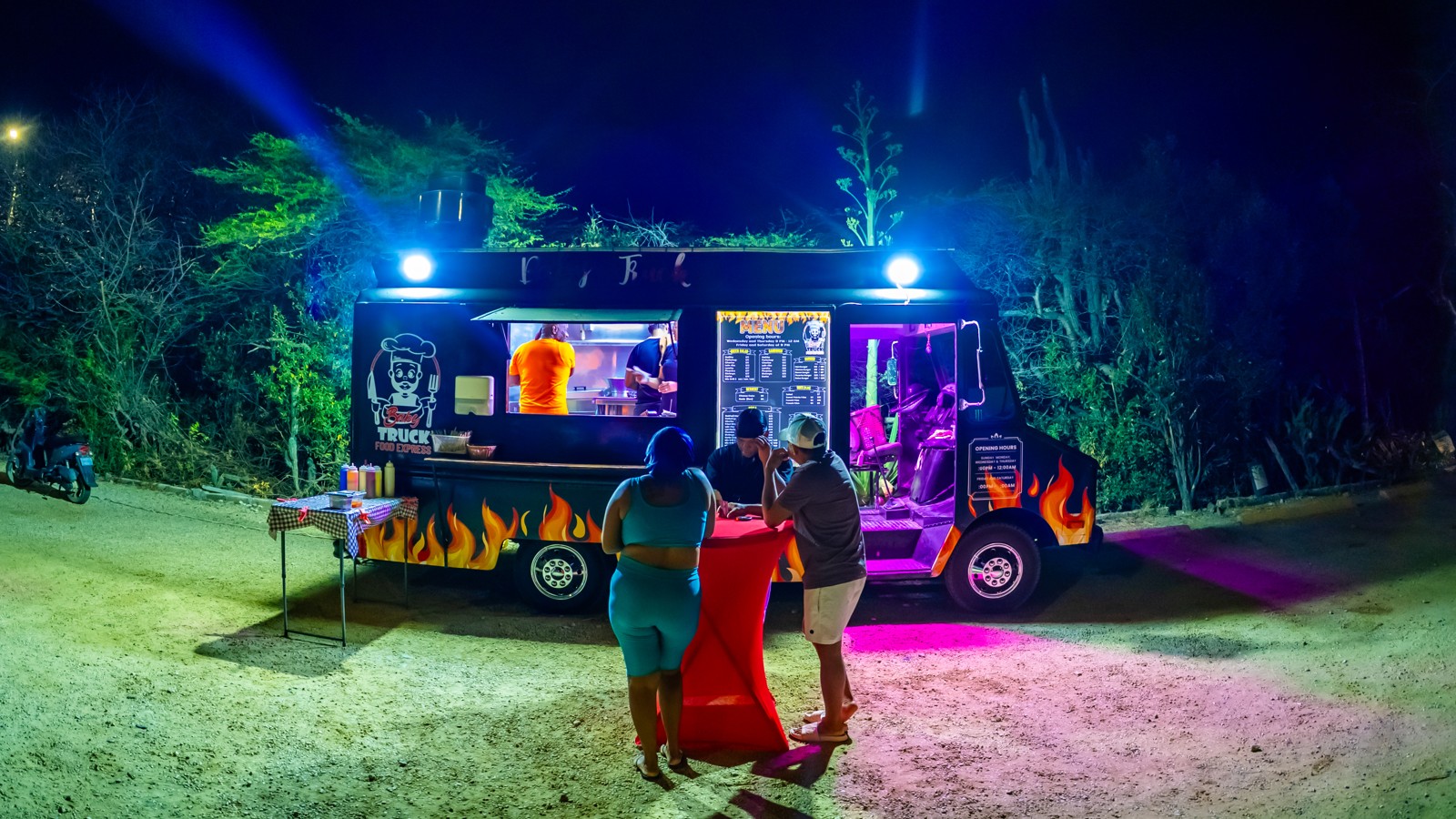 Baby Truck Bonaire - Image 1