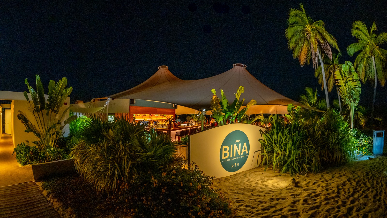 Biña Restaurant & Bar - Image 1
