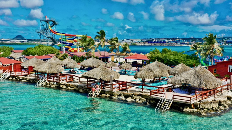 All-Inclusive Day Pass - De Palm Island