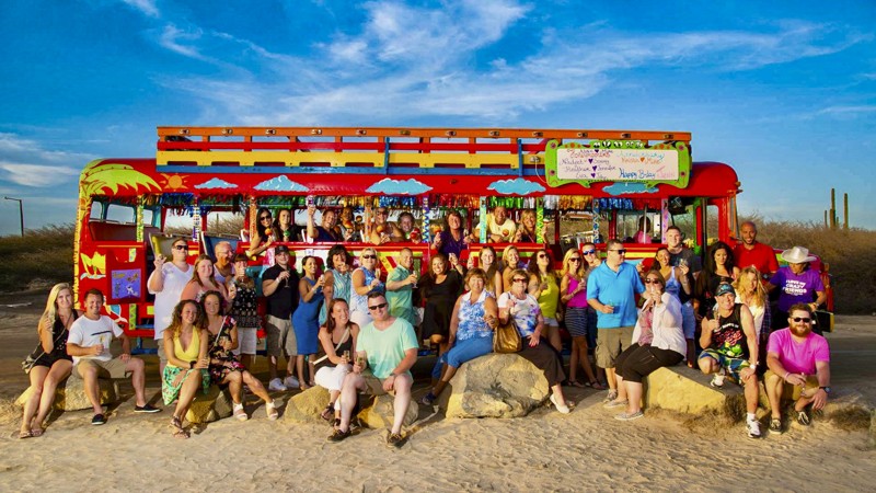 Kukoo Kunuku Party Bus