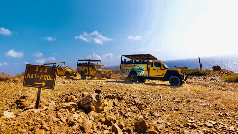 Natural Pool Jeep Safari - De Palm Tours