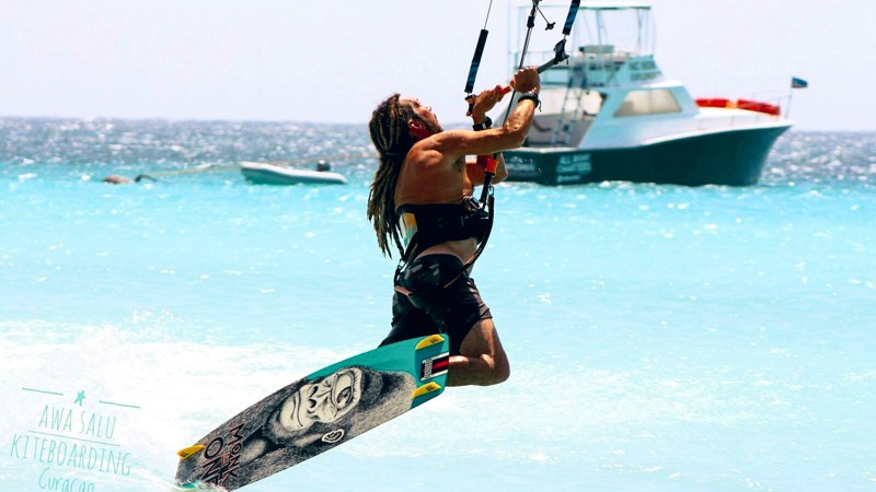Awa Salu Kiteboarding