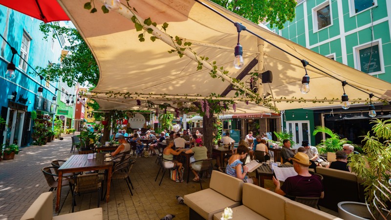 HAPPY HOUR - Boho6 Terrace Café